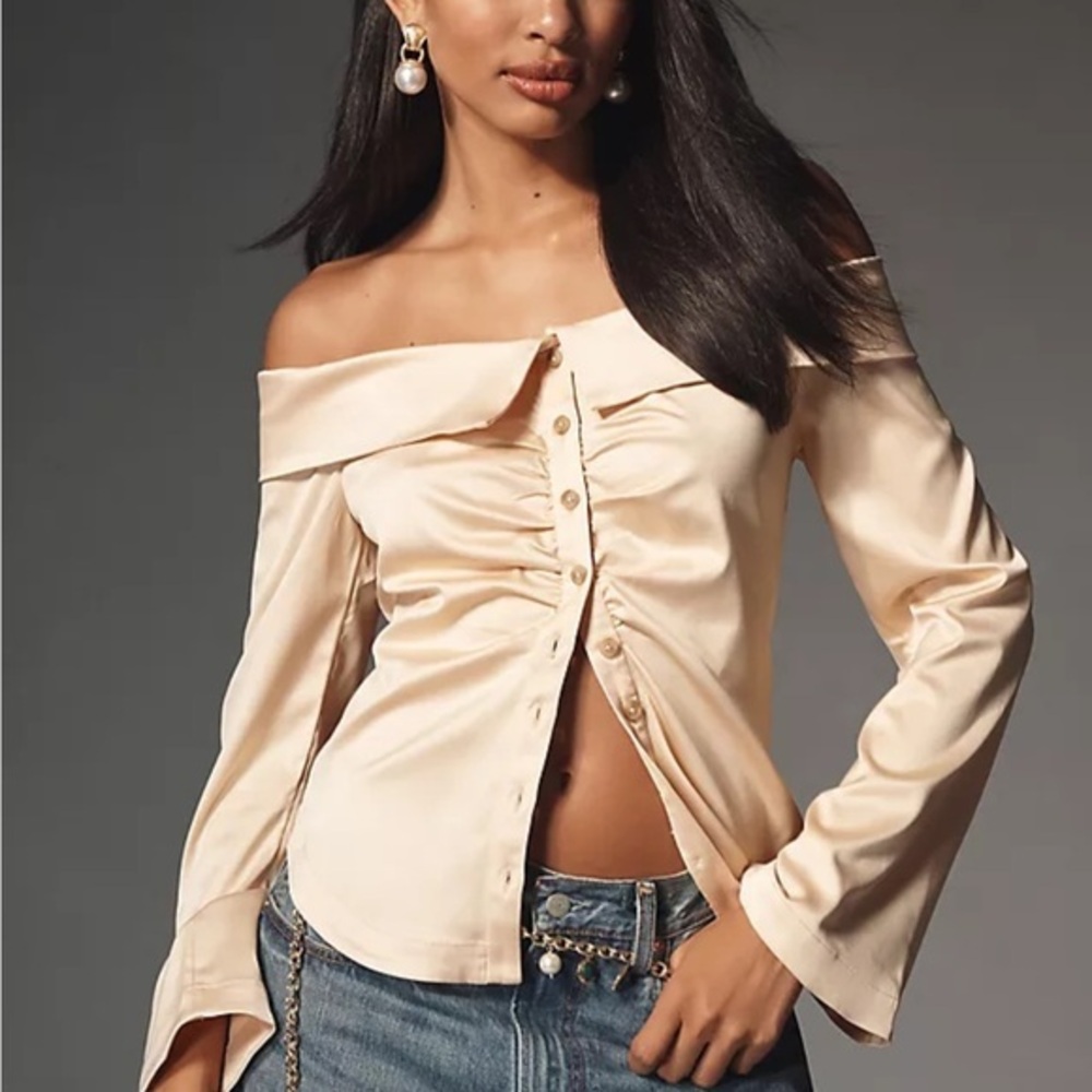 Anthropologie m Cream Off-Shoulder flare sleeve office siren silky satin top XS